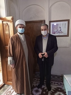 قام الدكتور سيد عباس عراقجي بزيارة بیت الامام (س) فی النجف الاشرف