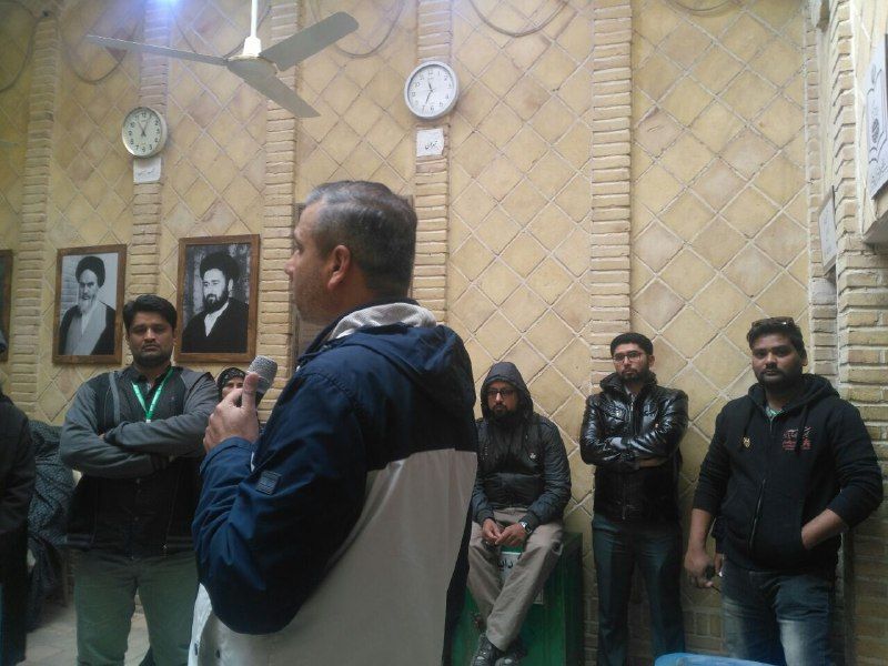 بازدید کاروانهای زوار پاکستانی از منزل امام در نجف اشرف